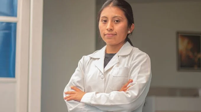 Beca Mujeres en Ciencia